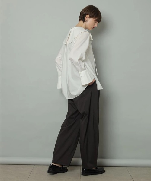 CADUNE（カデュネ）の「梳毛カーヴィーパンツ（その他パンツ・レディース・ブラウン・34/36/38）」の3枚目の写真