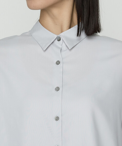 Gabardine K.T(ギャバジンケーティー)の「マイクロスパン タックボリューム袖のブラウス(シャツ/ブラウス・レディース・ライトグレー/ブラック/オフホワイト・9号/7号)」の11枚目の写真