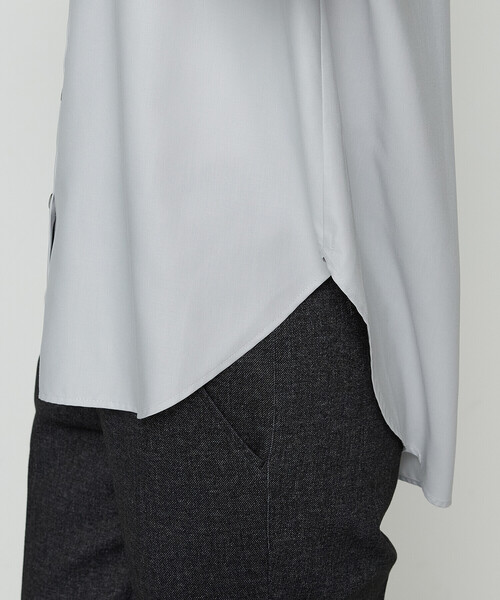 Gabardine K.T(ギャバジンケーティー)の「マイクロスパン タックボリューム袖のブラウス(シャツ/ブラウス・レディース・ライトグレー/ブラック/オフホワイト・9号/7号)」の13枚目の写真