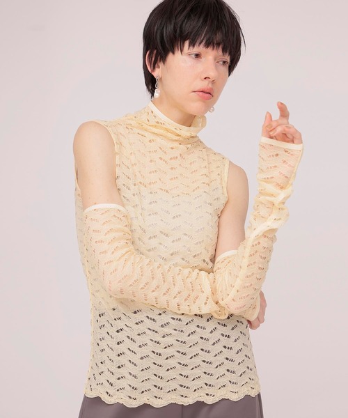 DRESSLAVE(ドレスレイブ)の「sleeveless pull & armwarmer(スリーブレスレースプルオーバー&アームウォーマー)(Tシャツ/カットソー・レディース・ブラック/ベージュ・38)」の1枚目の写真