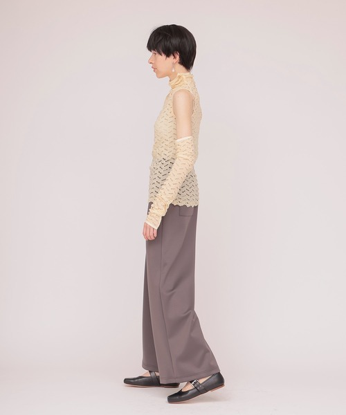 DRESSLAVE(ドレスレイブ)の「sleeveless pull & armwarmer(スリーブレスレースプルオーバー&アームウォーマー)(Tシャツ/カットソー・レディース・ブラック/ベージュ・38)」の8枚目の写真