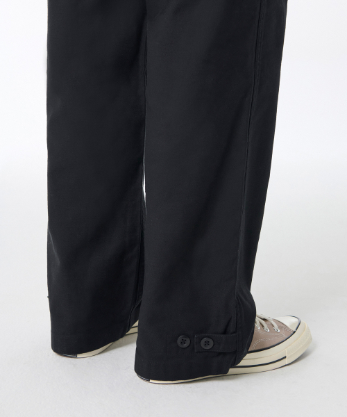 MUSINSA STANDARD（ムシンサスタンダード）の「バックサテンベロアポケットファティーグパンツ[ブラック]（その他パンツ・メンズ・その他・26/27/28/29/30/31/32/33/34/36/38/40）」の6枚目の写真