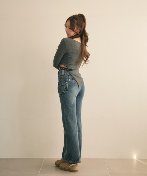 TITTY&CO.（ティティーアンドコー）の「アシメデザインスタッズリブトップス（Tシャツ/カットソー・レディース・グレー/ブラック・FREE）」の8枚目の写真