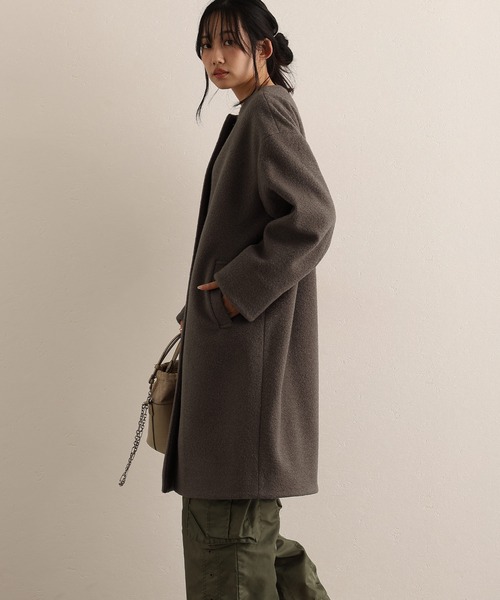 ElegChic(エレグシック)の「フェイクウールラムライクコート(ノーカラーコート・レディース・モカ/アイボリー/ネイビー・M/L)」の13枚目の写真