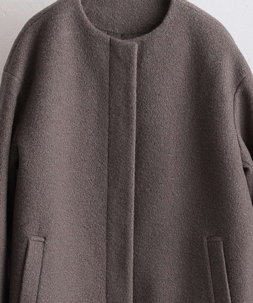 ElegChic(エレグシック)の「フェイクウールラムライクコート(ノーカラーコート・レディース・モカ/アイボリー/ネイビー・M/L)」の16枚目の写真