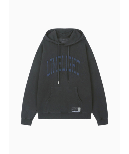 LIMELIGHT APPAREL(ライムライトアパレル)の「アパレルピグメントアーチロゴオーバーサイズフードパーカー(ブラック/ブルー)(パーカー・メンズ・その他・SMALL/MEDIUM/LARGE/X-LARGE)」の2枚目の写真