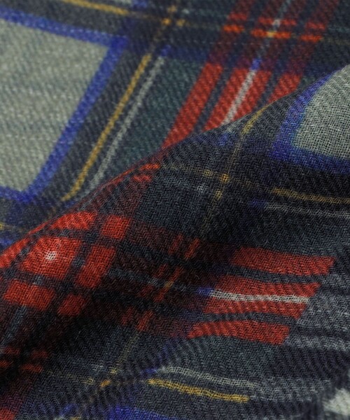 SHIPS(シップス)の「GLEN PRINCE: TARTAN CHECK STOLE(ストール/ショール・メンズ・マルチ/ネイビー・ONE SIZE)」の4枚目の写真