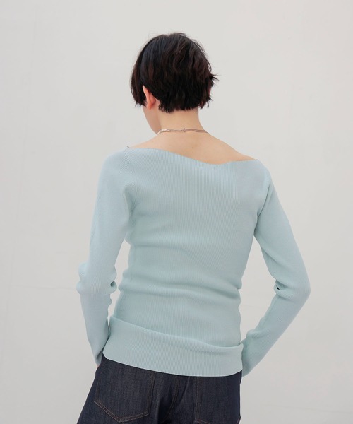 DRESSLAVE(ドレスレイブ)の「rib slim fit pull(リブスリムフィットプルオーバー)(Tシャツ/カットソー・レディース・ホワイト/ネイビー/ブルー・38)」の5枚目の写真
