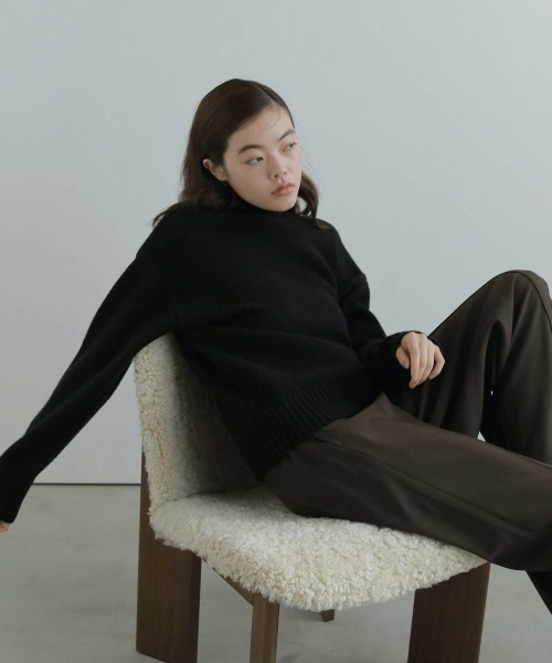 anuke(アンヌーク)の「Merinowool Turtle Knit(ニット/セーター・レディース・クリーム/ブラック/ブルー系その他・FREE)」の17枚目の写真