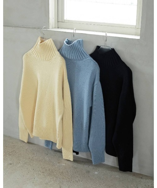 anuke(アンヌーク)の「Merinowool Turtle Knit(ニット/セーター・レディース・クリーム/ブラック/ブルー系その他・FREE)」の7枚目の写真