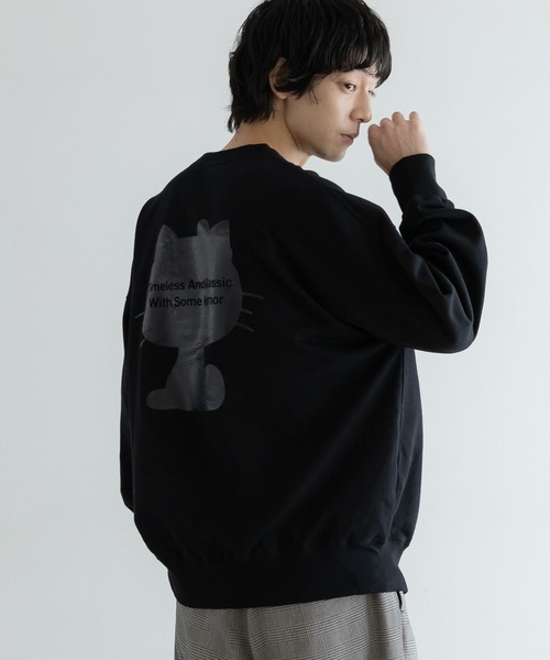 LOWRYS FARM（ローリーズファーム）の「LFM(U)【HELLO KITTY】スウェットクルー　608019（スウェット・メンズ・オフホワイト/ブラック・MEDIUM/LARGE）」の9枚目の写真