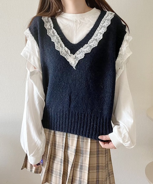 Nana(ナナ)の「レースデザインニットベスト(Tシャツ/カットソー・レディース・グレー/ネイビー・FREE)」の4枚目の写真