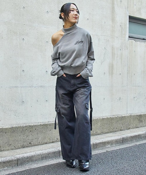 ANAP（アナップ）の「スタッズ デザイン カーゴ デニムパンツ（デニムパンツ・レディース・ダークアッシュ/ブルー・M/S）」の8枚目の写真