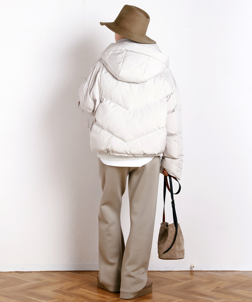 AP STUDIO(エーピーストゥディオ)の「【athletic wear MASON】別注college sweat(スウェット・レディース・ベージュ/アイボリー・FREE)」の18枚目の写真