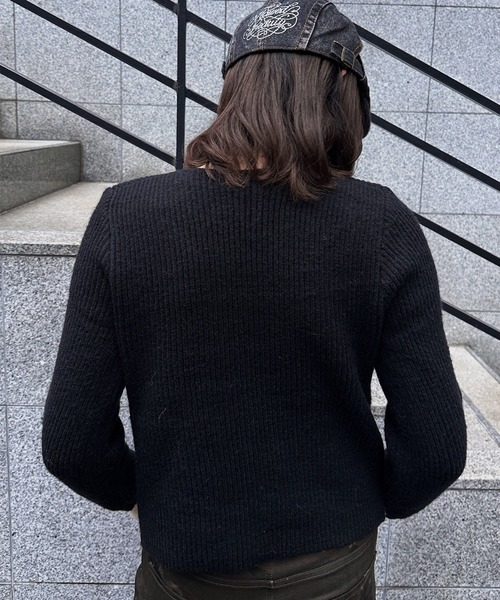 Judin(ジュディン)の「Layered two-tone cardigan【JD】(ニット/セーター・レディース・ブラウン/レッド/ブラック・FREE)」の21枚目の写真