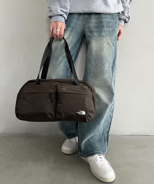 THE NORTH FACE(ザノースフェイス)の「THE NORTH FACE(ザ・ノースフェイス)/A4収納可 軽量 ダッフルバッグ ショルダーバッグ ボストンバッグ ロゴプリント/SP DUFFLE BAG S(ボストンバッグ・レディース・ブラウン/ブラック/カーキ/ダークパープル・FREE)」の11枚目の写真
