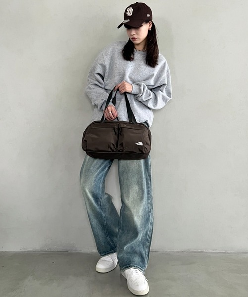 THE NORTH FACE(ザノースフェイス)の「THE NORTH FACE(ザ・ノースフェイス)/A4収納可 軽量 ダッフルバッグ ショルダーバッグ ボストンバッグ ロゴプリント/SP DUFFLE BAG S(ボストンバッグ・レディース・ブラウン/ブラック/カーキ/ダークパープル・FREE)」の12枚目の写真