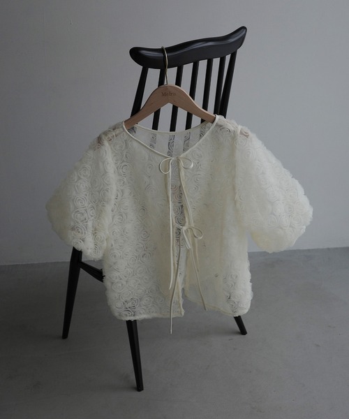 Meiru(メイル)の「フラワーチュール2wayリボンブラウス(シャツ/ブラウス・レディース・ブラック/アイボリー/ピンク・SMALL/MEDIUM/LARGE)」の17枚目の写真