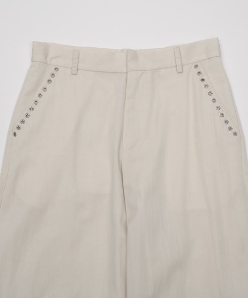 Smyeon(スミョン)の「Eyelet design cargopants/ハトメデザインカーゴパンツ(カーゴパンツ・レディース・チャコールグレー/アイボリー・SMALL/MEDIUM)」の12枚目の写真