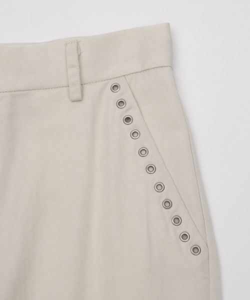 Smyeon(スミョン)の「Eyelet design cargopants/ハトメデザインカーゴパンツ(カーゴパンツ・レディース・チャコールグレー/アイボリー・SMALL/MEDIUM)」の13枚目の写真