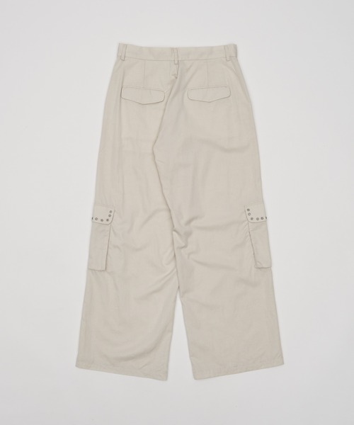 Smyeon(スミョン)の「Eyelet design cargopants/ハトメデザインカーゴパンツ(カーゴパンツ・レディース・チャコールグレー/アイボリー・SMALL/MEDIUM)」の7枚目の写真