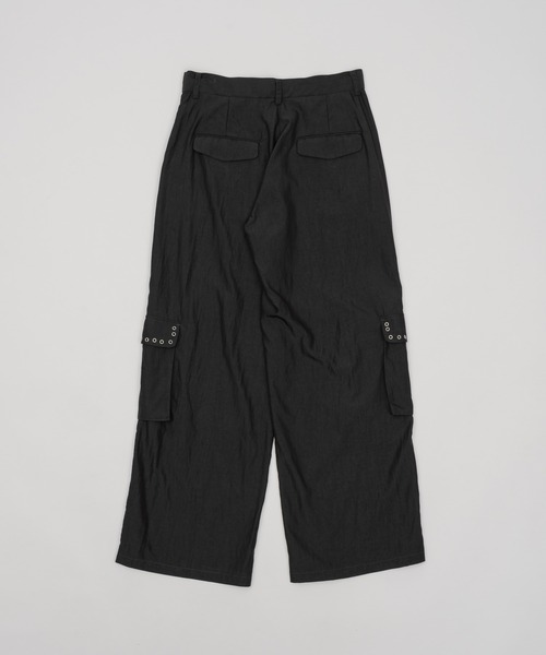 Smyeon(スミョン)の「Eyelet design cargopants/ハトメデザインカーゴパンツ(カーゴパンツ・レディース・チャコールグレー/アイボリー・SMALL/MEDIUM)」の10枚目の写真