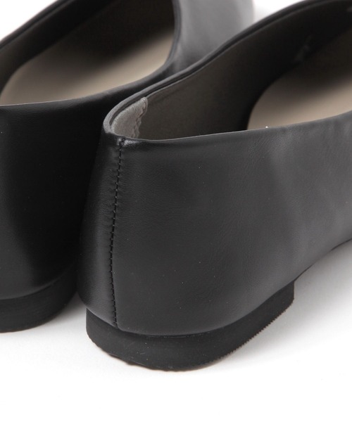 studio CLIP(スタディオクリップ)の「やわ楽Vカットパンプス(パンプス・レディース・ブラック/アイボリー/ダークグレー/その他1・MEDIUM/LARGE)」の9枚目の写真