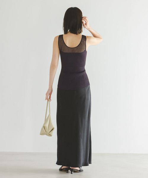 Noble（ノーブル）の「シアーコンビカップ付きニットタンク（タンクトップ・レディース・ブラック/ホワイト・FREE）」の5枚目の写真