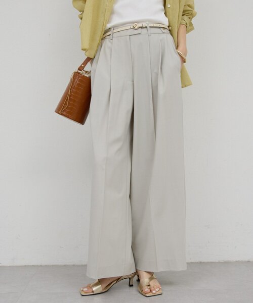 GALLARDAGALANTE(ガリャルダガランテ)の「【ウエスト調整可能】【手洗い可】梳毛タックワイドパンツ(その他パンツ・レディース・ベージュ/ライトグレー・0/1)」の1枚目の写真