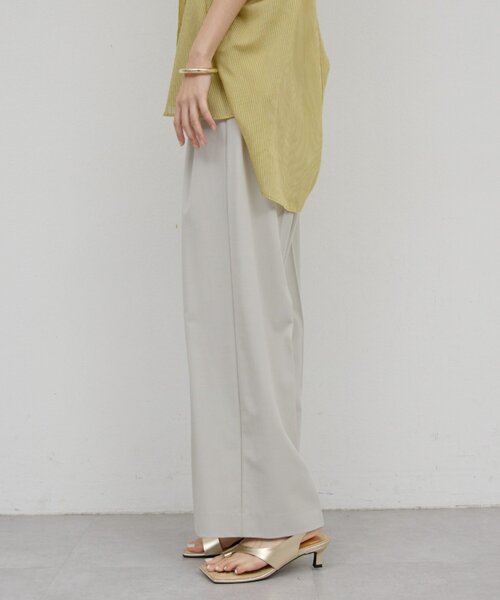 GALLARDAGALANTE(ガリャルダガランテ)の「【ウエスト調整可能】【手洗い可】梳毛タックワイドパンツ(その他パンツ・レディース・ベージュ/ライトグレー・0/1)」の5枚目の写真