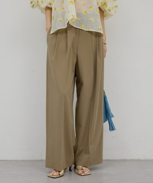 GALLARDAGALANTE(ガリャルダガランテ)の「【ウエスト調整可能】【手洗い可】梳毛タックワイドパンツ(その他パンツ・レディース・ベージュ/ライトグレー・0/1)」の19枚目の写真