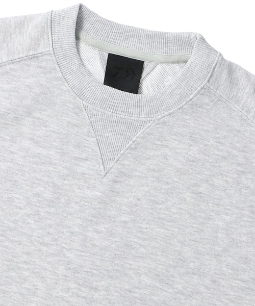 DAIWA PIER39（ダイワピア39）の「DAIWA PIER39  TECH SWEAT CREW FREEDOM SLEEVE　ダイワ ピア39（スウェット・メンズ・ブルー/ヘザーグレー/ブラック/ブラウン・S/M/L/XL）」の10枚目の写真