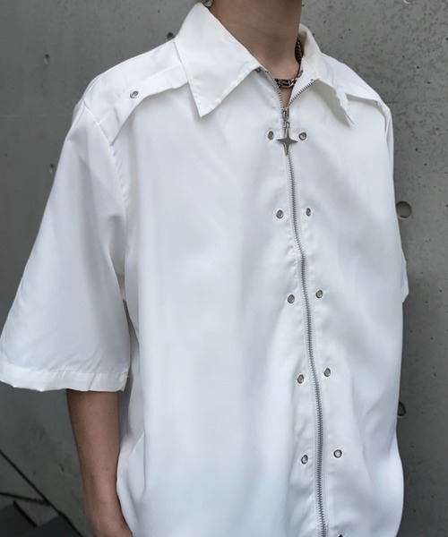 lilful(リルフル)の「【26年春夏新作】クロスジップアップギミック半袖シャツ(シャツ/ブラウス・メンズ・ブラック/ホワイト・L/M)」の12枚目の写真