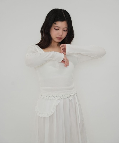 Uenui（ウニュイ）の「【 Cunii 】 lace layered rib top（Tシャツ/カットソー・レディース・ホワイト/ベージュ/グレー・FREE）」の4枚目の写真