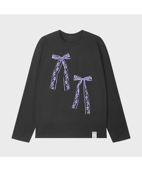 GRAVER（グレーバー）の「[ユニセックス]TWO RIBBONS ロングスリーブTシャツ_3カラー（Tシャツ/カットソー・レディース・チャコールグレー/ホワイト/ブラック・MEDIUM/LARGE/SMALL）」の3枚目の写真