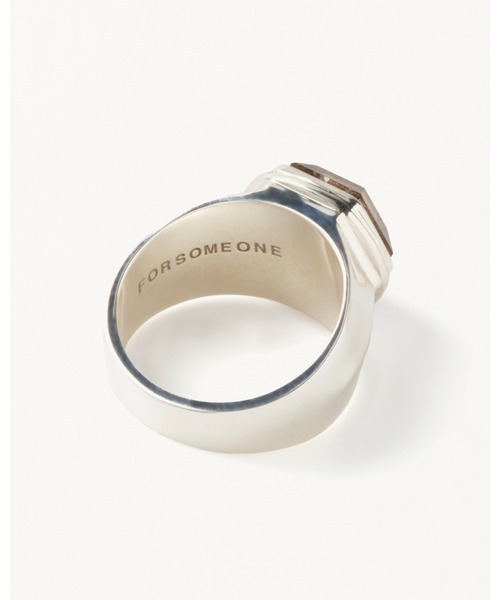 FORSOMEONE(フォーサムワン)の「FORSOMEONE W TM NUTS STONE RING(リング・メンズ・シルバー・11/17)」の6枚目の写真