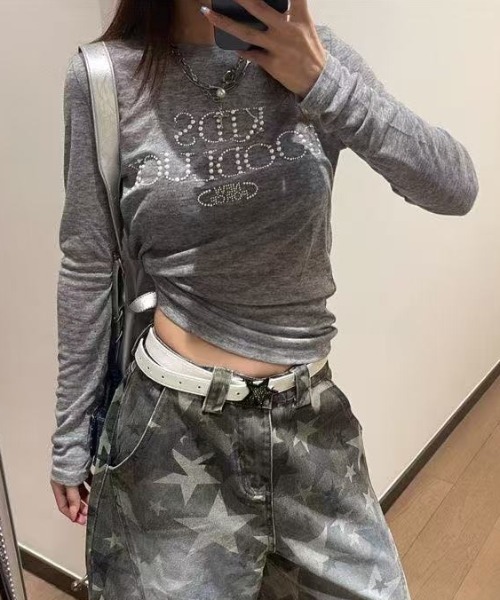 Achic(アシック)の「ラインストーンロゴ シアーリブロンT(Tシャツ/カットソー・レディース・グレー/ブラック・M)」の3枚目の写真