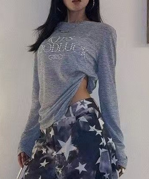 Achic(アシック)の「ラインストーンロゴ シアーリブロンT(Tシャツ/カットソー・レディース・グレー/ブラック・M)」の5枚目の写真