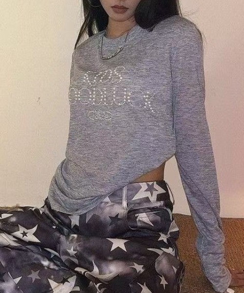 Achic(アシック)の「ラインストーンロゴ シアーリブロンT(Tシャツ/カットソー・レディース・グレー/ブラック・M)」の6枚目の写真