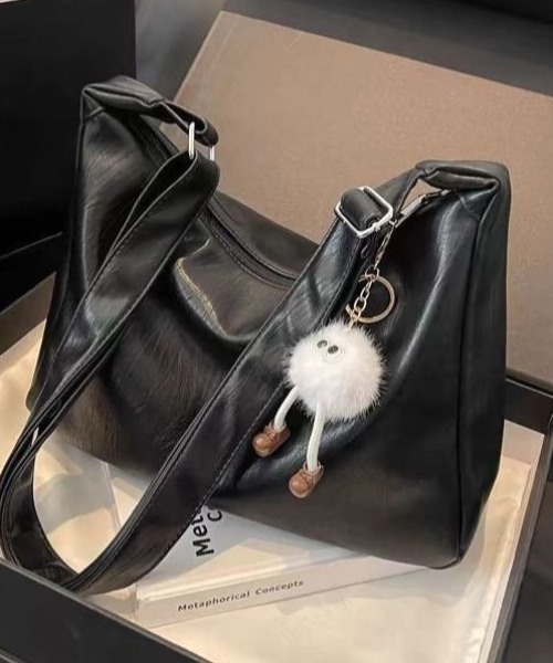 LAC-VERT（ラック・ヴェール）の「フェイクレザーショルダーバッグ（ショルダーバッグ・レディース・ダークブラウン/ブラック・FREE）」の5枚目の写真