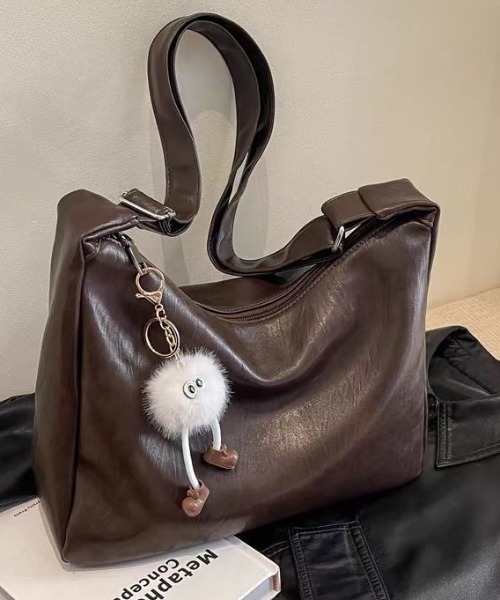 LAC-VERT（ラック・ヴェール）の「フェイクレザーショルダーバッグ（ショルダーバッグ・レディース・ダークブラウン/ブラック・FREE）」の14枚目の写真