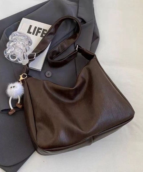 LAC-VERT（ラック・ヴェール）の「フェイクレザーショルダーバッグ（ショルダーバッグ・レディース・ダークブラウン/ブラック・FREE）」の15枚目の写真