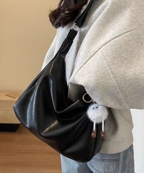LAC-VERT（ラック・ヴェール）の「フェイクレザーショルダーバッグ（ショルダーバッグ・レディース・ダークブラウン/ブラック・FREE）」の4枚目の写真