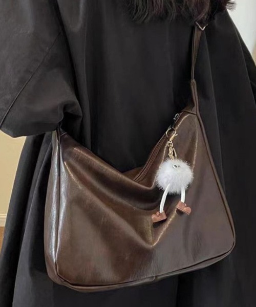 LAC-VERT（ラック・ヴェール）の「フェイクレザーショルダーバッグ（ショルダーバッグ・レディース・ダークブラウン/ブラック・FREE）」の11枚目の写真