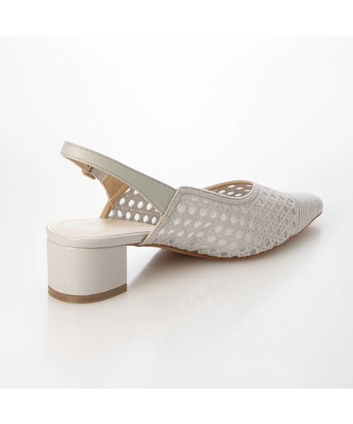 Riz raffinee(リズラフィーネ)の「バックストラップパンプス(パンプス・レディース・ライトベージュ/ブラック・22.5cm/24.5cm/24cm/23.5cm/23cm)」の12枚目の写真