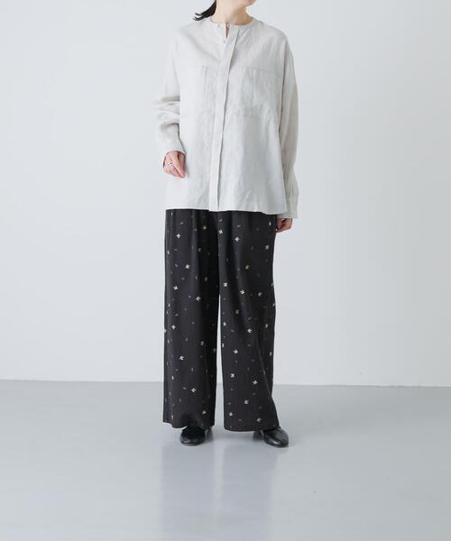 かぐれ(カグレ)の「ツバメ刺繍イージーパンツ(その他パンツ・レディース・ブラック/アイボリー・FREE)」の17枚目の写真