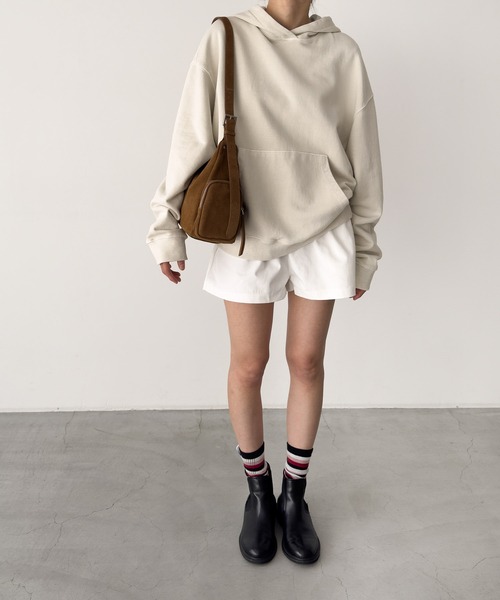 CANAL JEAN（キャナルジーン）の「El mar　ピグメントパーカープルオーバー（パーカー・レディース・チャコールグレー/ベージュ・ONE SIZE）」の5枚目の写真