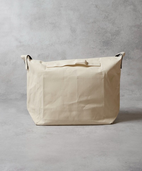 NUMBER (N)INE(ナンバーナイン)の「HAND PAINTED CANVAS 2WAY HANDLE FLAP SHOULDER BAG / LARGE / ハンドペイント コットン キャンバス 2way ハンドル フラップ ショルダーバッグ ラージサイズ(ショルダーバッグ・メンズ・アイボリー系2/ブラック系その他2/アイボリー/ブラック・FREE)」の14枚目の写真