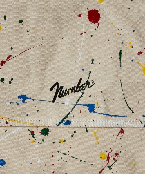 NUMBER (N)INE(ナンバーナイン)の「HAND PAINTED CANVAS 2WAY HANDLE FLAP SHOULDER BAG / LARGE / ハンドペイント コットン キャンバス 2way ハンドル フラップ ショルダーバッグ ラージサイズ(ショルダーバッグ・メンズ・アイボリー系2/ブラック系その他2/アイボリー/ブラック・FREE)」の16枚目の写真