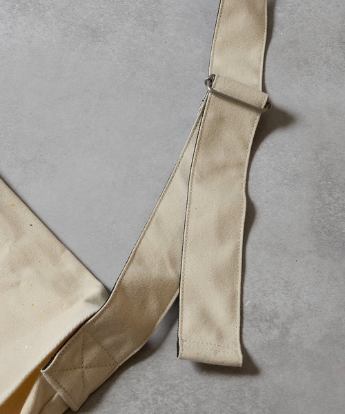 NUMBER (N)INE(ナンバーナイン)の「HAND PAINTED CANVAS 2WAY HANDLE FLAP SHOULDER BAG / LARGE / ハンドペイント コットン キャンバス 2way ハンドル フラップ ショルダーバッグ ラージサイズ(ショルダーバッグ・メンズ・アイボリー系2/ブラック系その他2/アイボリー/ブラック・FREE)」の17枚目の写真